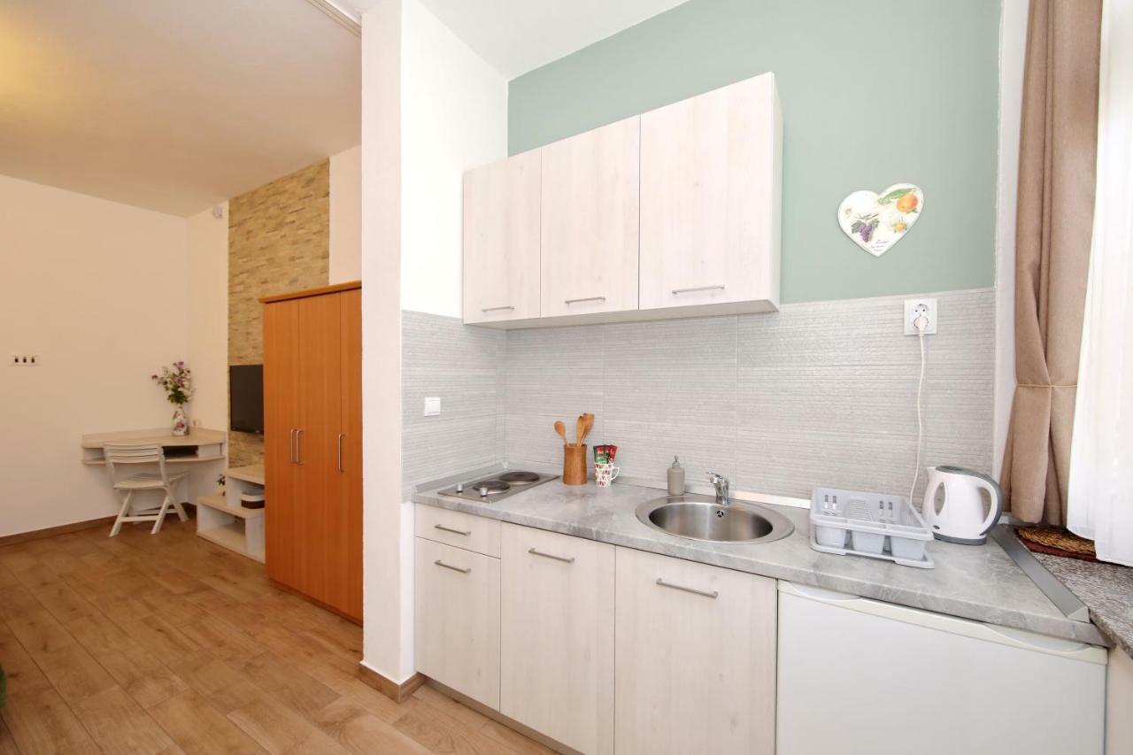 Close To The - Borik Apartament *